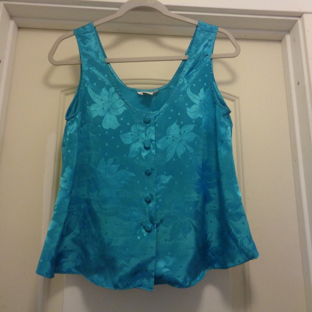 BLUE FEMININE MORGAN TAYLOR BLUE SATIN EMBOSSED CAMI TOP S